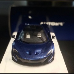 AUTOart製の1/18スケール、McLaren P1モデルの画像