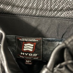 HYOD レザーパンツの画像