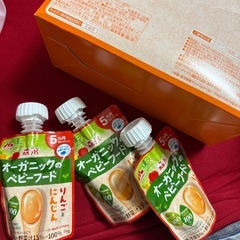 森永 オーガニックベビーフード にんじんとぶとう＆りんごとにんじんの画像