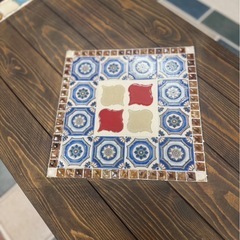 タイルテーブル　の画像