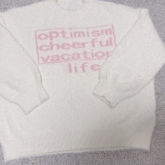 今期ふわふわフェザーニット200円の画像