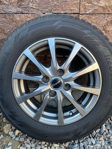 スタッドレスタイヤ　ホイールセット