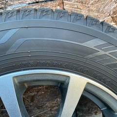 スタッドレスタイヤ　ホイールセットの画像