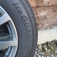 スタッドレスタイヤ　ホイールセットの画像