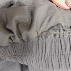 GRL今期キラキラボタンニット、フリルスカート2点セット800円の画像