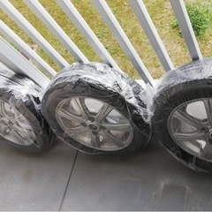 スタッドレスタイヤの画像