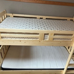 木材二段ベットの画像