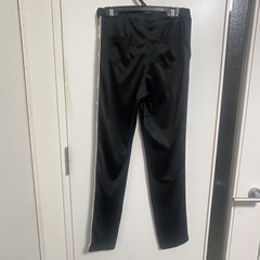 黒のジャージです☺️の画像