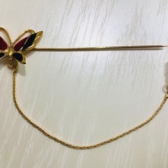 蝶々デザインブローチ（2個）の画像