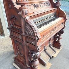 オルガン ピアノ オブジェ 飾り インテリア 外国製？ 鍵盤 足踏み アンティーク レトロの画像