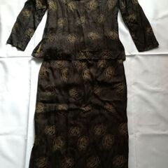 MADAME NICOLE 黒×イエローオーカー 薔薇柄 チャイナドレス風ツーピース 長袖 サイズ38の画像