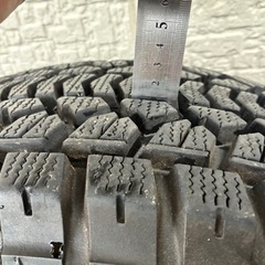 ランクル76 79ナロー用　スタッドレス　ブラッドレー　ランクル70 5穴　愛知の画像