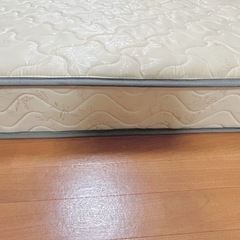 シングルベッドマットレスの画像