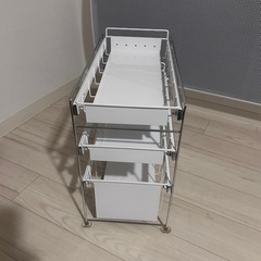 スチールラックの画像