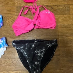 ビキニ4点の画像