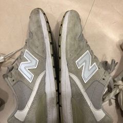 ニューバランススニーカーの画像