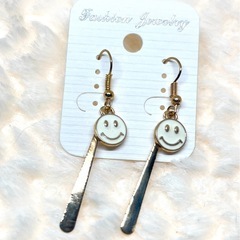 ハンドメイドピアスの画像