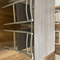 4人掛けダイニングセットの画像