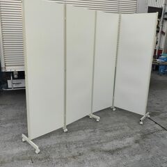 くまねず《姫路》【間仕切り】４枚折りたたみ☆パーテーション☆キャスター付きの画像