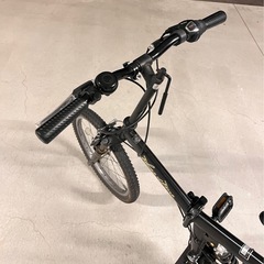 折りたたみ自転車 ブラック 6段ギア変速の画像