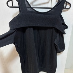 ブラック オフショルダー Tシャツ 3Lの画像