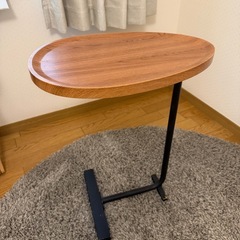 サイドテーブルの画像