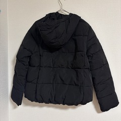 【お取引中】GUダウンジャケット Mサイズ ブラック メンズの画像