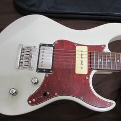 YAMAHA / PACIFICA311H VW （ヴィンテージホワイト）小型ギターアンプ　エフェクターのセット　手渡し希望の画像