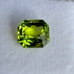透明感ある美しいペリドット 2.15ct（8月誕生石）の画像