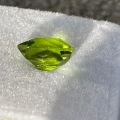 透明感ある美しいペリドット 2.15ct（8月誕生石）の画像