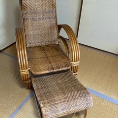 藤の椅子の画像