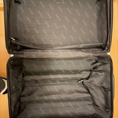 【確約済み】スーツケースの画像