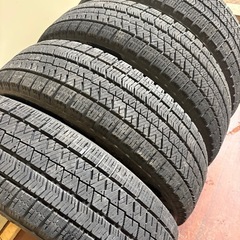 165/70/14冬VRX2の画像