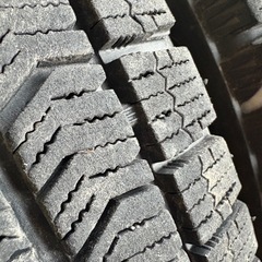 165/70/14冬VRX2の画像