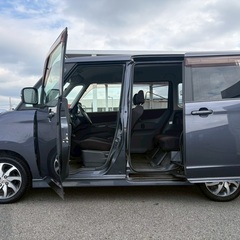 走行10万キロ台☆月々1万円〜分割払い可❗️ 車検2年付き！【名義変更代込み】大人気☆日産 ルークスハイウェイスター☆SDナビ付き☆走行中DVD見れます☆ETC付き☆電動スライドドア☆ドラレコ付き☆スマートキー☆フルオートエアコン☆純正アルミ！そのまま乗って帰れます❗️の画像