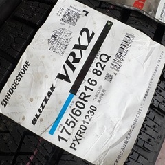 新品❗️175/60/16冬VRX2 2本の画像