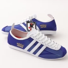 Adidas スニーカーの画像