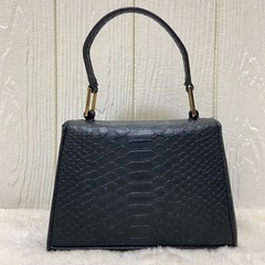 YELLOミニハンドバッグ　ドラゴンスキン　の画像