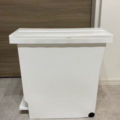 キッチン用ゴミ箱の画像