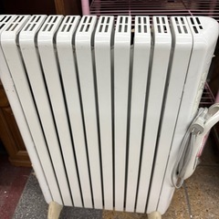 オイルヒーター　デロンギヒーター・TRS1015ECの画像