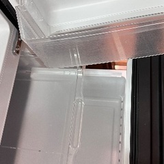 🟦冷蔵庫番号21 Hisense 2019年製【木目調ブラウン色】大阪市内配達無料 保管場所での引取りは値引きしますの画像