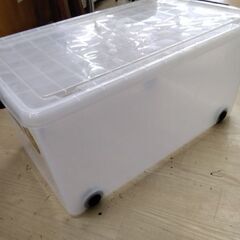 衣装ケース　300円から500円　タンス　プラケースの画像