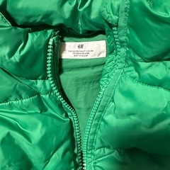 Ｈ＆Ｍのグリーンのダウンベスト💚KIDSの画像