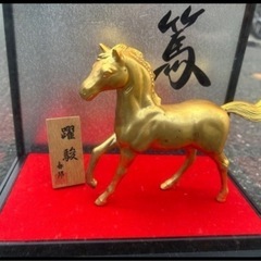 ❣️縁起物❣️🎠🎀黄金馬🎀✨篤✨💓置き物💓🐎来年の干支🐎🌟午年🌟競馬　 の画像