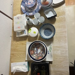 食器、皿の画像