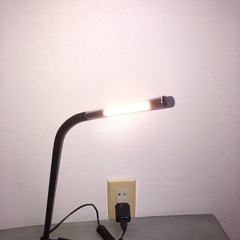 IKEA テーブルライト USB接続の画像