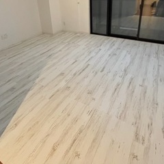 LAYフローリング ピタフィー ホワイトペイントウッド LPF551 200枚分の画像