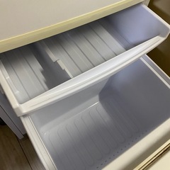 シャープ　冷蔵庫2ドア　単身用　2014年製の画像
