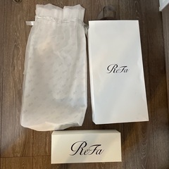 ブランド紙袋まとめ売り、リファシャワーヘッド箱の画像