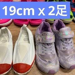 キッズ　まとめ売り スニーカー サンダル 長靴 上履き　レインブーツ　計27足の画像